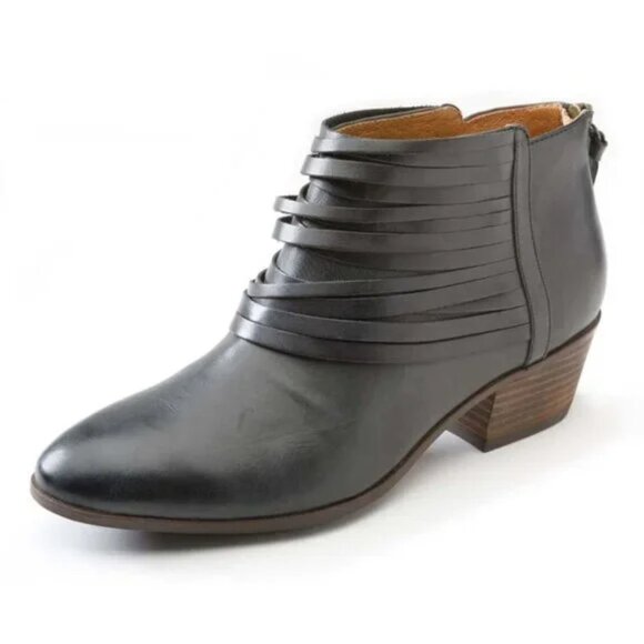 Clarks Leather Ankle Boots Black Size 5 - Picture 1 of 10